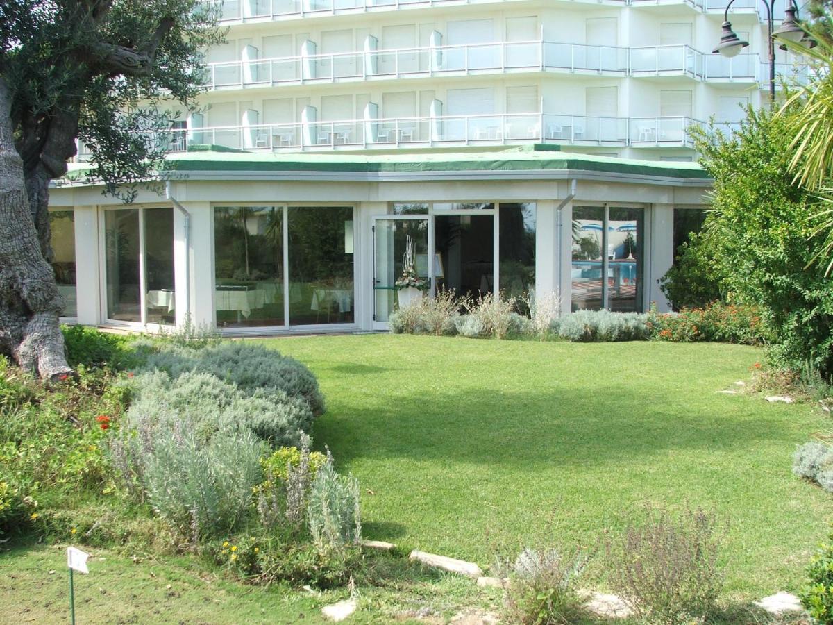 Hotel Bellevue Beach - Sul Mare Milano Marittima Kültér fotó