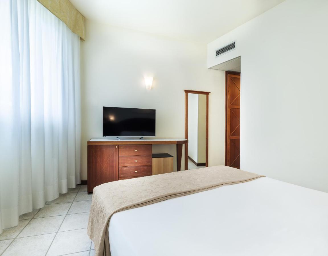 Hotel Bellevue Beach - Sul Mare Milano Marittima Kültér fotó