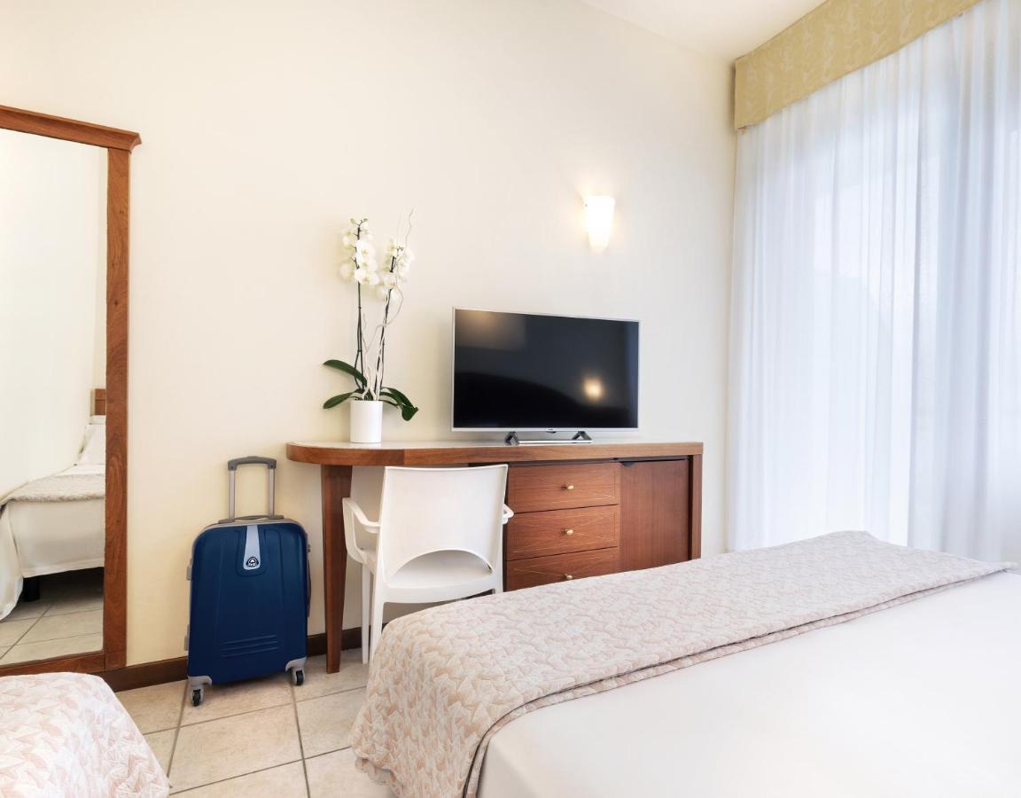 Hotel Bellevue Beach - Sul Mare Milano Marittima Kültér fotó