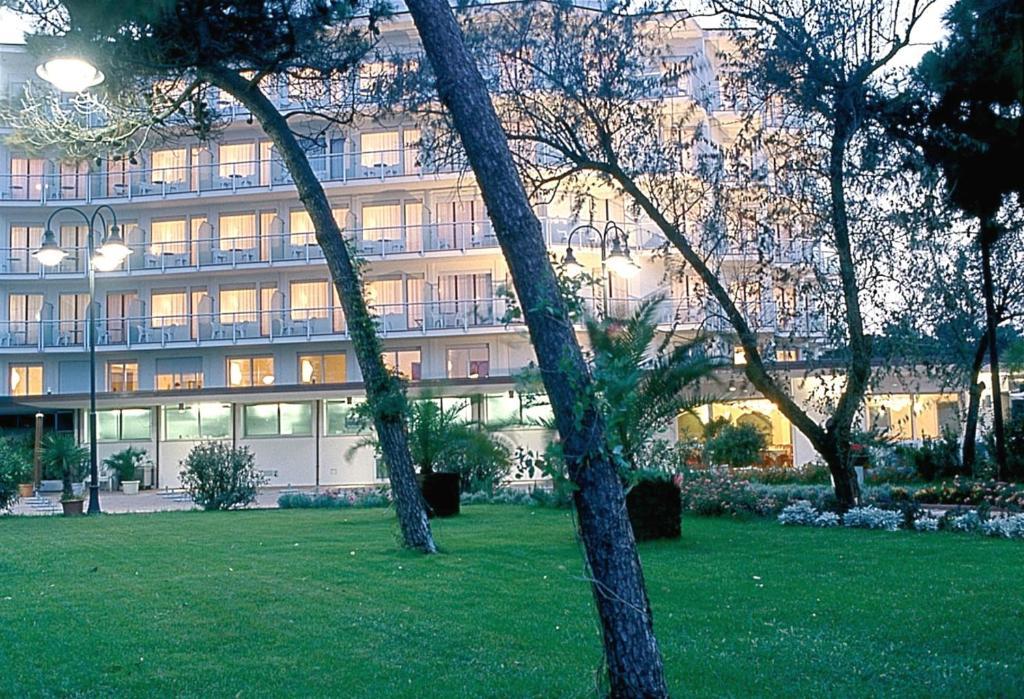 Hotel Bellevue Beach - Sul Mare Milano Marittima Kültér fotó